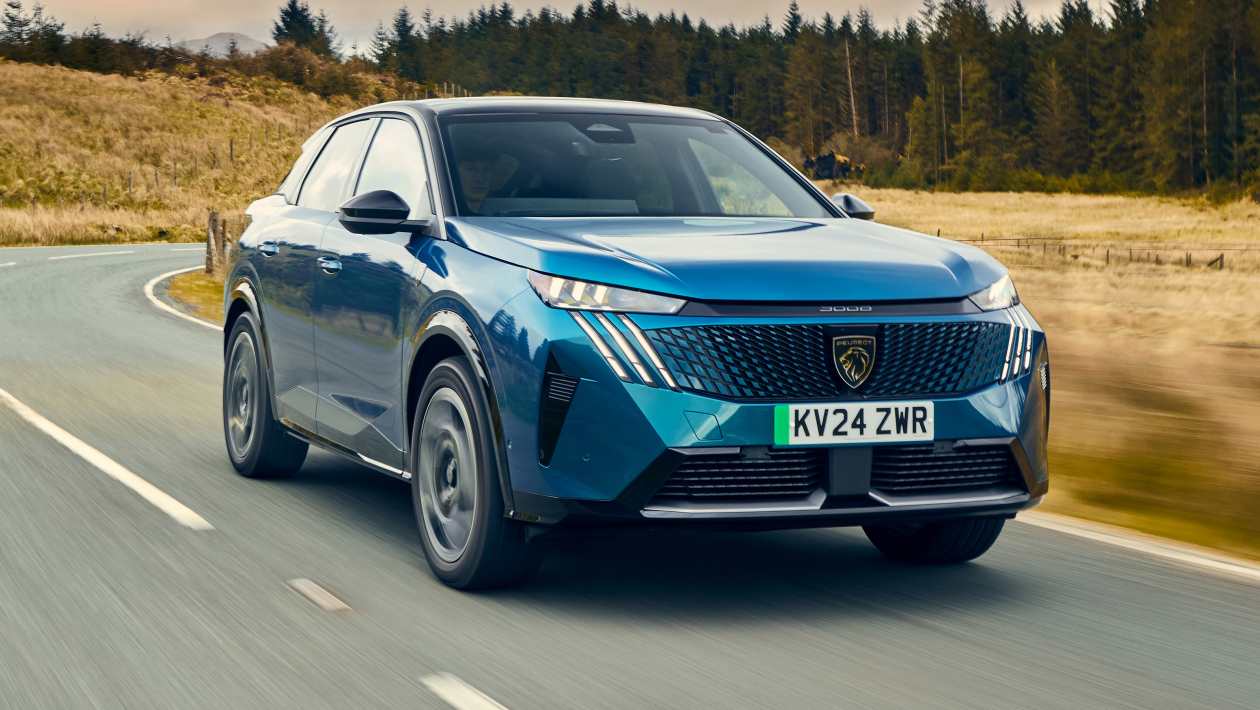 38-kT ヘリノックス × ADVENTURE IS OUT THERE! How the all-new Peugeot 3008 surprises in design and range